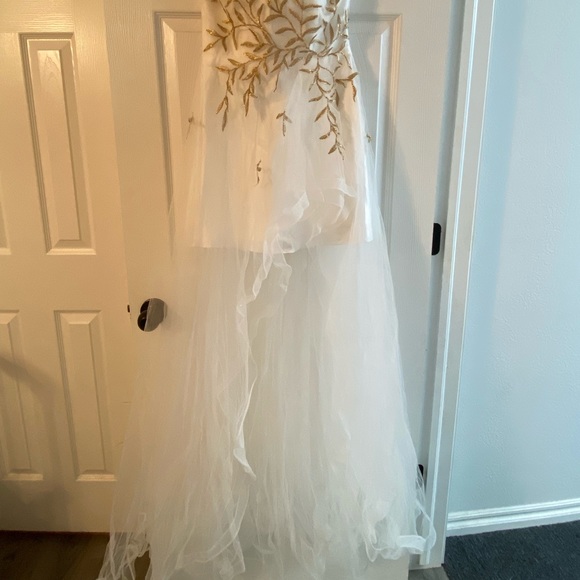 Wedding-  Fashion Nova-Large White/Gold Color. - Picture 3 of 6